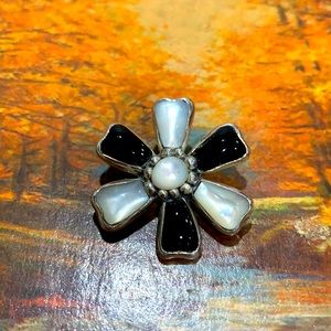 🌚❄️vintage silver, onyx and Opal pendant